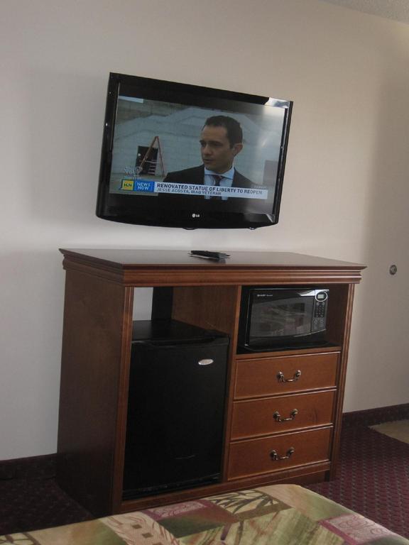 Briarwood Inn Of Geneva Quarto foto
